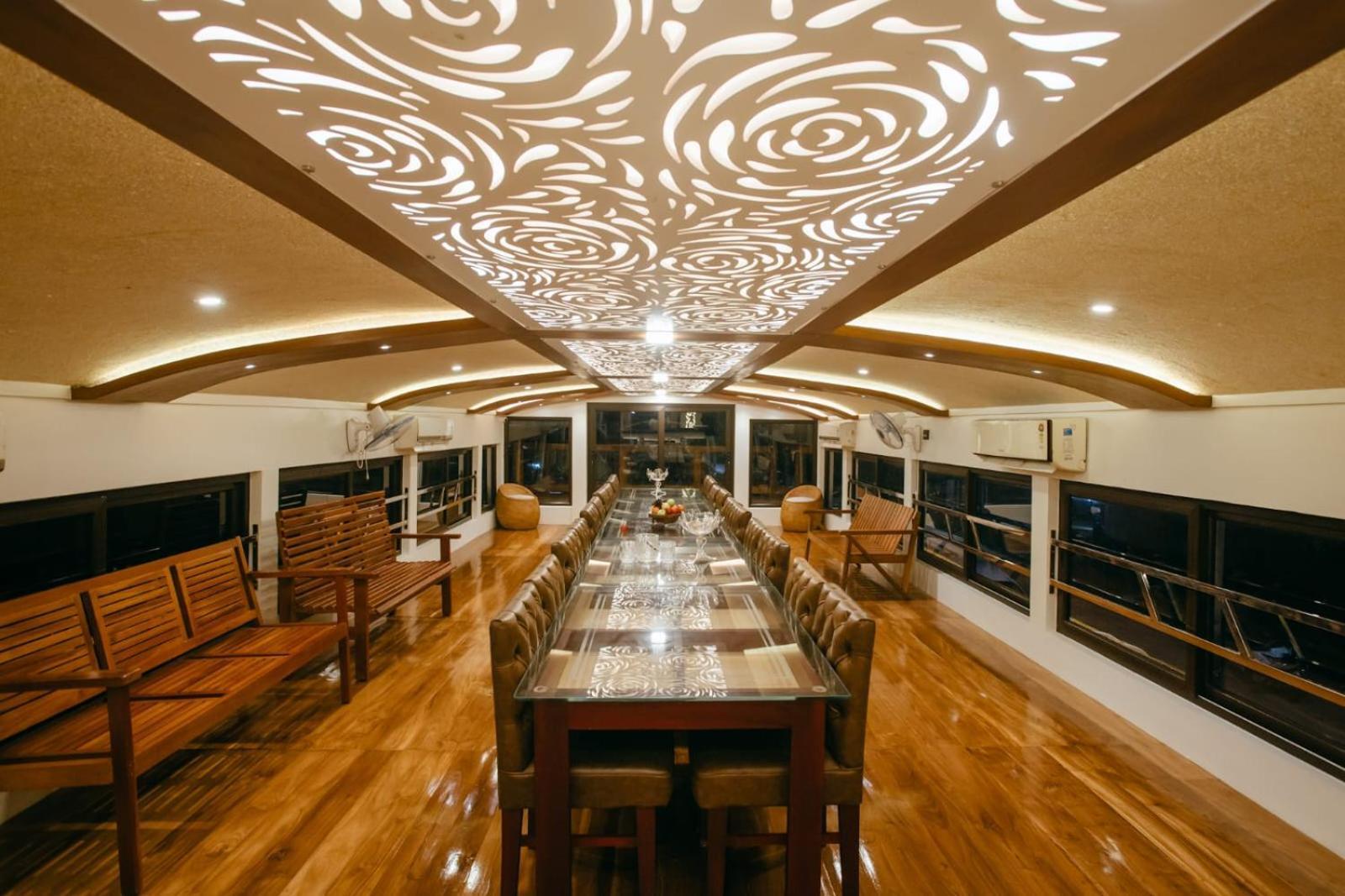 Cosy Premium Houseboats Hotel Alappuzha Eksteriør billede
