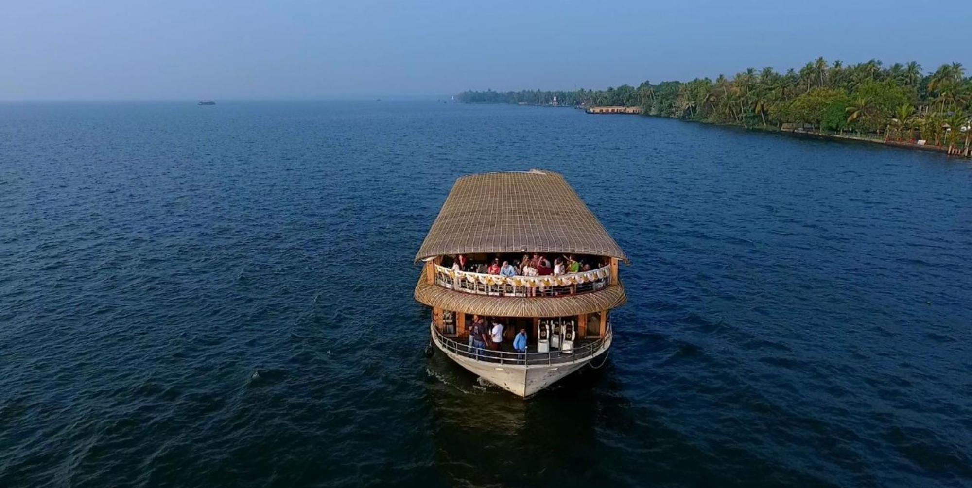 Cosy Premium Houseboats Hotel Alappuzha Eksteriør billede