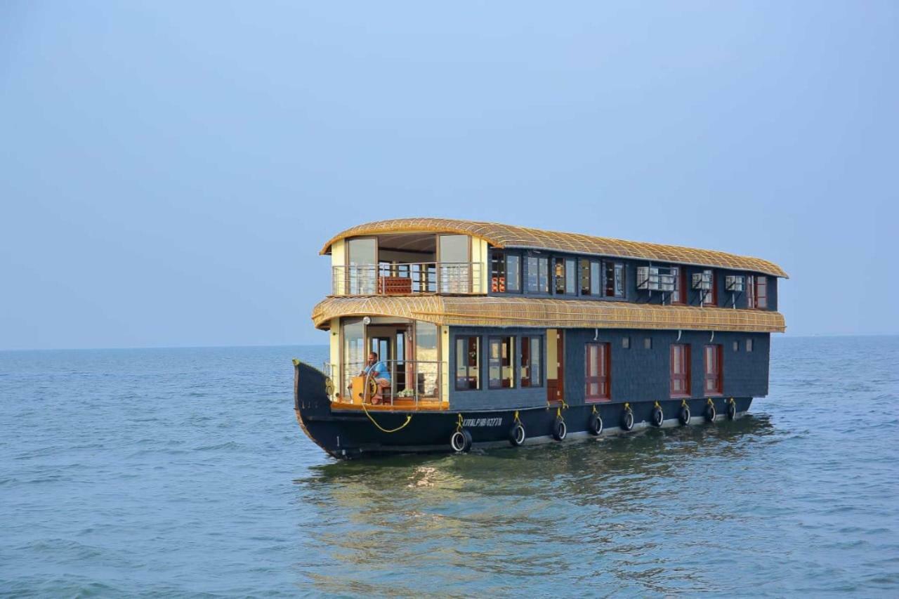 Cosy Premium Houseboats Hotel Alappuzha Eksteriør billede