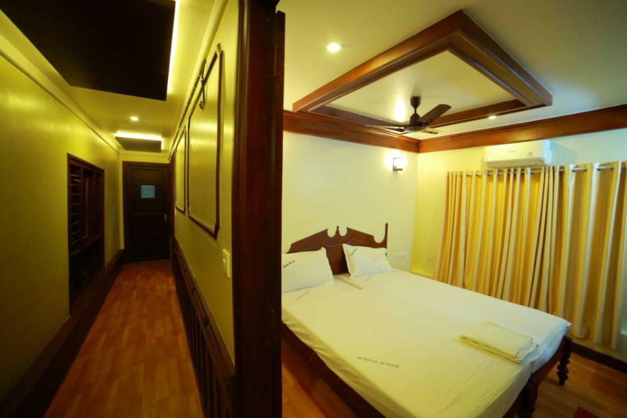Cosy Premium Houseboats Hotel Alappuzha Eksteriør billede