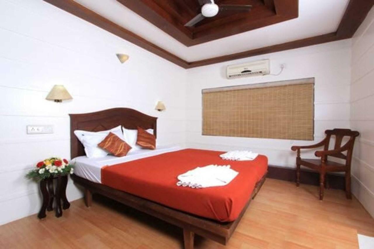 Cosy Premium Houseboats Hotel Alappuzha Eksteriør billede