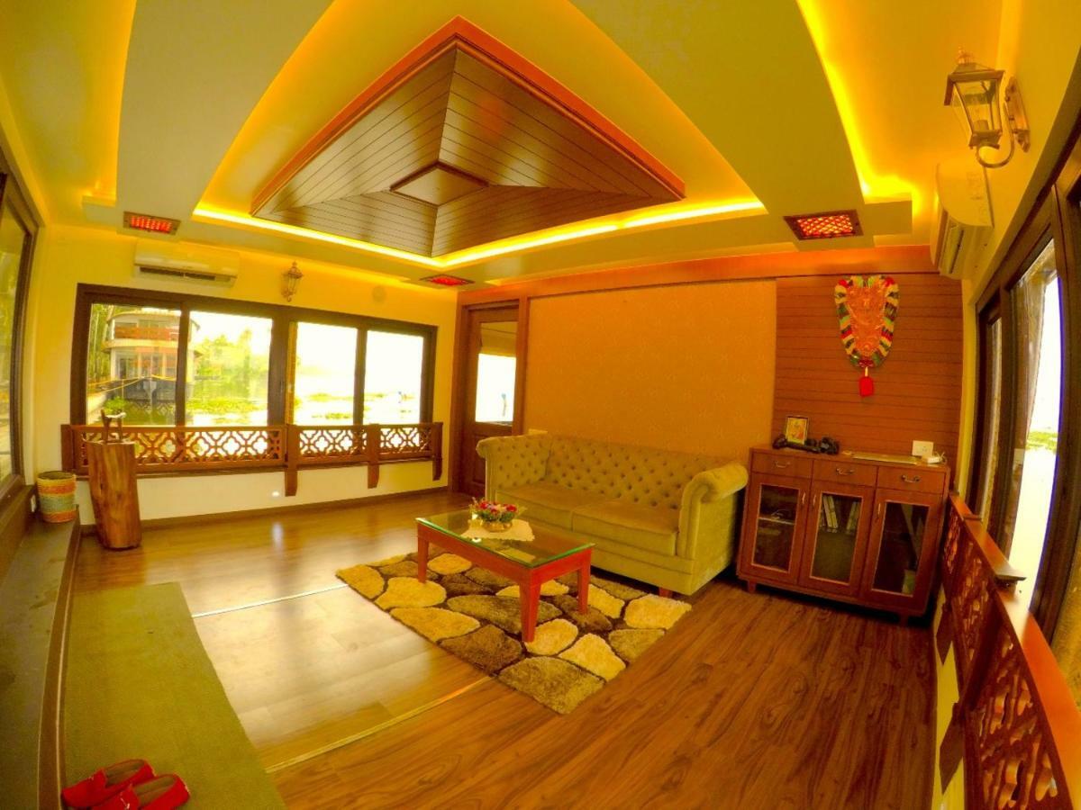 Cosy Premium Houseboats Hotel Alappuzha Eksteriør billede